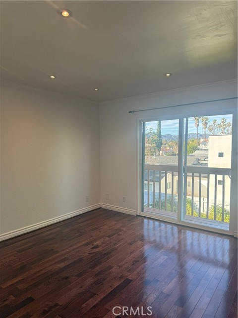 Detail Gallery Image 23 of 41 For 6912 Remmet Ave #5,  Canoga Park,  CA 91303 - 2 Beds | 2/1 Baths
