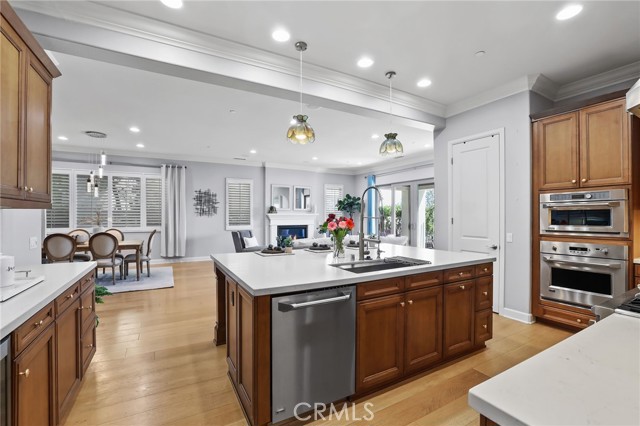 106 Long Fence, Irvine CA: https://media.crmls.org/medias/22d9ad14-425c-4b57-aff8-964599685404.jpg