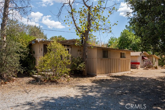 35525 Wildwood Canyon Rd, Yucaipa CA: https://media.crmls.org/medias/22db49d9-4019-4ab6-9e8e-56be36d442e3.jpg