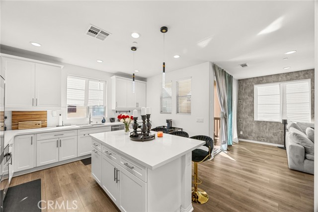 Detail Gallery Image 5 of 45 For 16164 Paddock, Chino,  CA 91708 - 3 Beds | 3/1 Baths