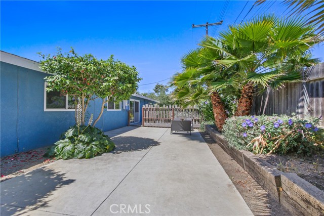 Detail Gallery Image 24 of 29 For 7591 Quebec Dr, Huntington Beach,  CA 92648 - 5 Beds | 3 Baths