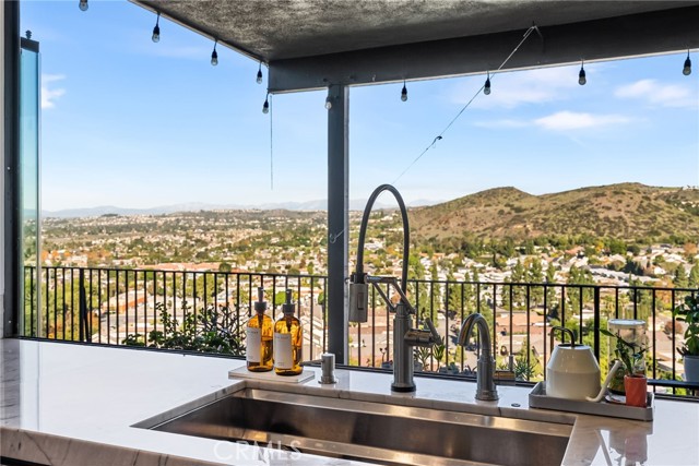 Detail Gallery Image 16 of 57 For 12348 Circula Panorama, North Tustin,  CA 92705 - 5 Beds | 3 Baths