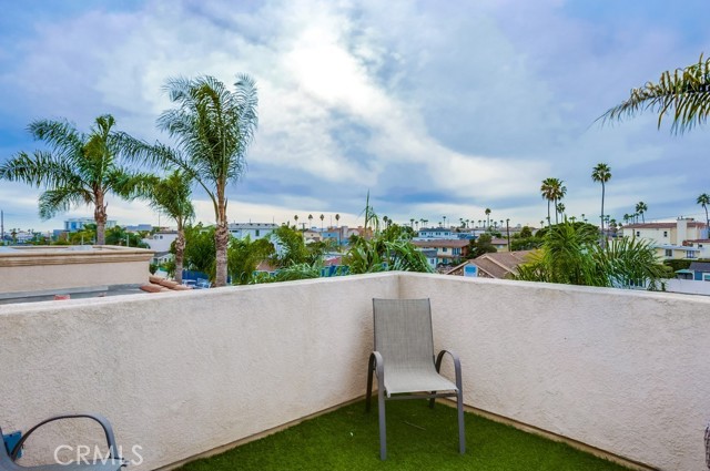 Detail Gallery Image 32 of 37 For 308 Huntington St, Huntington Beach,  CA 92648 - 3 Beds | 3/1 Baths