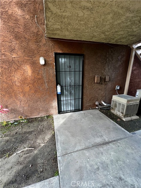 Image 2 for 1025 N Tippecanoe Ave #120, San Bernardino, CA 92410