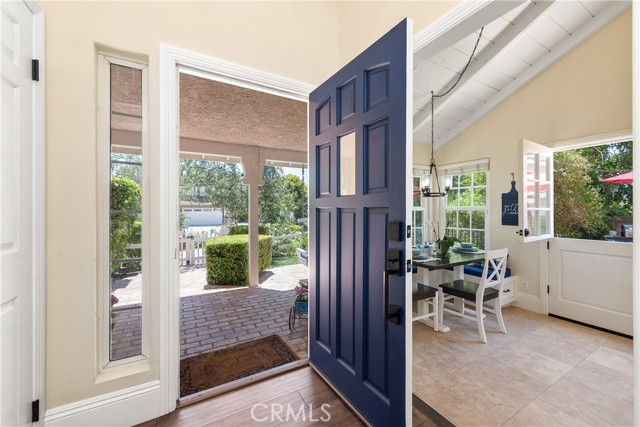 968 Saddlehorn Place, Newbury Park CA: https://media.crmls.org/medias/22de08bb-246a-49ce-8988-4db23d8b24cb.jpg