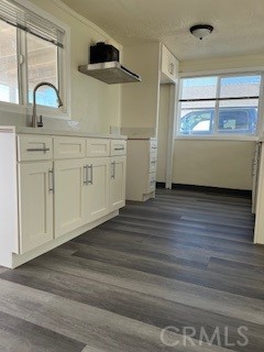 Image 8 of 26 For 12224 James Street