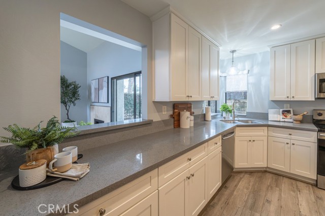 Detail Gallery Image 12 of 52 For 5002 E Atherton, Long Beach,  CA 90815 - 2 Beds | 2/1 Baths