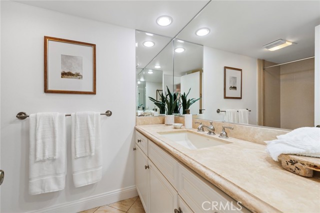 Detail Gallery Image 14 of 41 For 201 Bay Shore Ave #104,  Long Beach,  CA 90803 - 2 Beds | 2 Baths