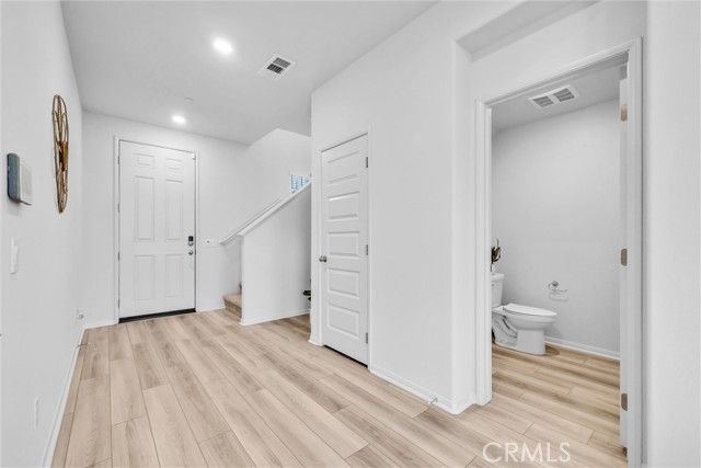 Detail Gallery Image 18 of 45 For 683 E Joseph Privado, Ontario,  CA 91761 - 3 Beds | 2/1 Baths