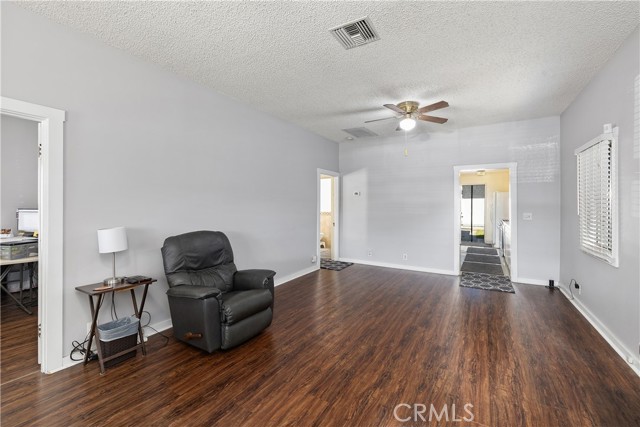 Detail Gallery Image 7 of 38 For 421 W Colorado Bld, Monrovia,  CA 91016 - 3 Beds | 2 Baths