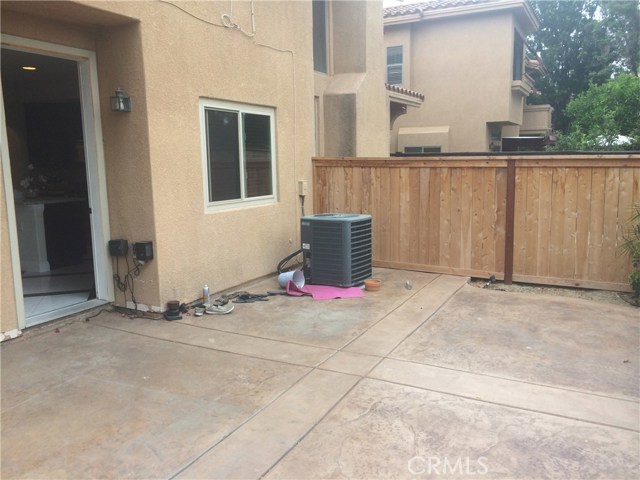 Detail Gallery Image 26 of 28 For 2091 Lake Shore Dr #B,  Chino Hills,  CA 91709 - 3 Beds | 2/1 Baths