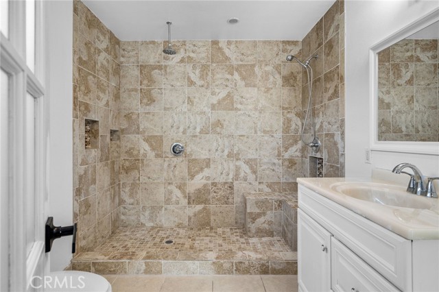 8627 Vicki Drive, Whittier CA: https://media.crmls.org/medias/22e151f4-d04e-4a13-9c77-699ac10c8173.jpg