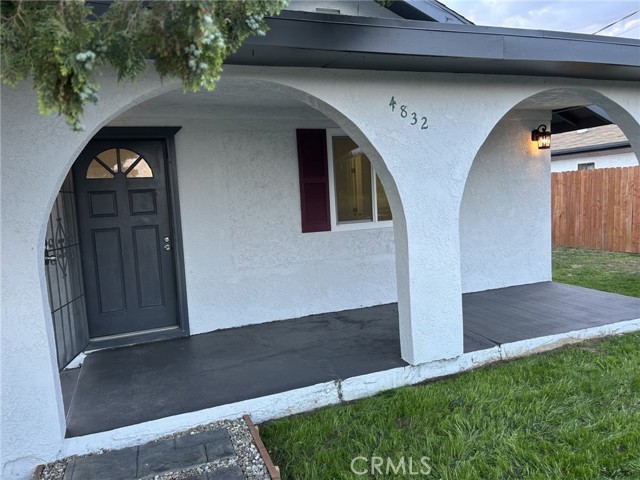 Detail Gallery Image 17 of 27 For 4832 Mitchell Ave, Riverside,  CA 92505 - 2 Beds | 2 Baths