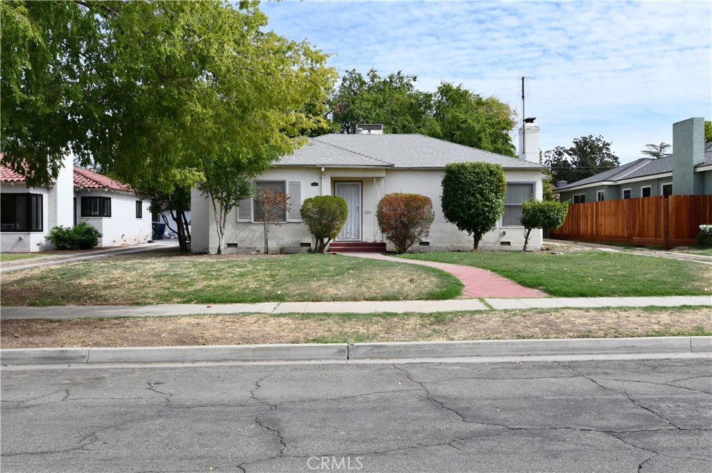 1564 N Arthur Avenue