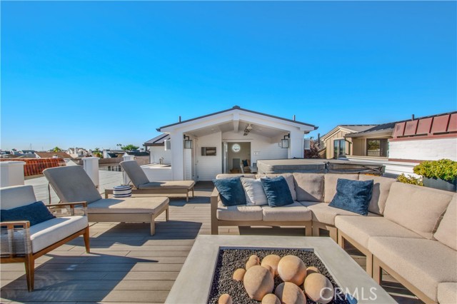 Detail Gallery Image 44 of 55 For 317 E Bay Front, Newport Beach,  CA 92662 - 3 Beds | 3/1 Baths