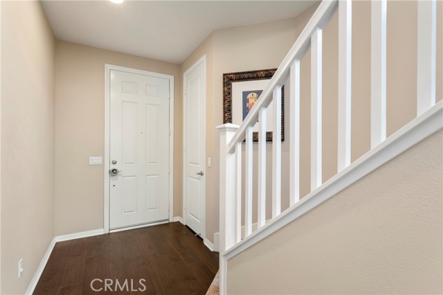 Detail Gallery Image 5 of 33 For 361 Bayside Ct, Costa Mesa,  CA 92627 - 4 Beds | 2/1 Baths