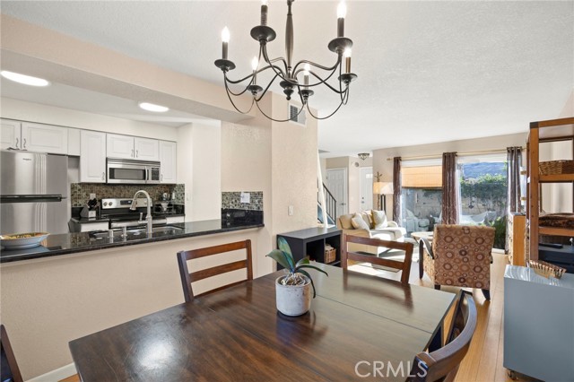 Detail Gallery Image 7 of 19 For 28654 Conejo View, Agoura Hills,  CA 91301 - 2 Beds | 1/1 Baths
