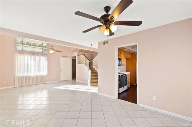 Detail Gallery Image 4 of 9 For 350 Avenue 9, Lake Elsinore,  CA 92530 - 4 Beds | 2/1 Baths