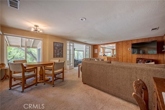 9977 Incline Road, El Portal CA: https://media.crmls.org/medias/22e552b4-43a0-4eda-a839-baa6100b7488.jpg