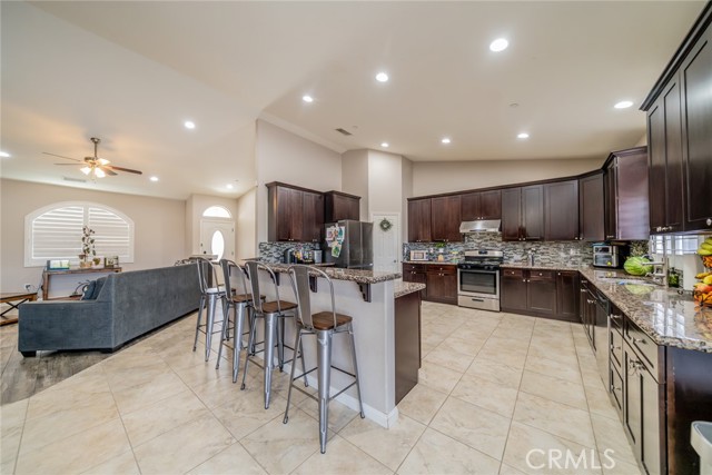 13546 Rincon Road, Apple Valley CA: https://media.crmls.org/medias/22e5cc6b-b25b-4276-aa0e-24b15a88bf4b.jpg