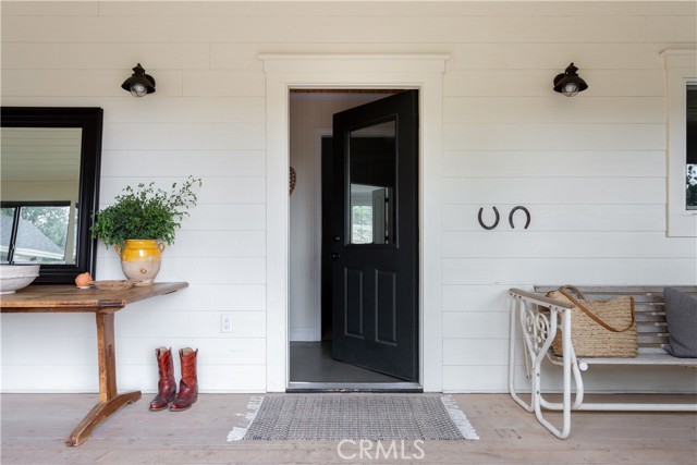 Detail Gallery Image 4 of 39 For 2000 Baldwin Lake Rd, Big Bear City,  CA 92314 - 4 Beds | 2 Baths