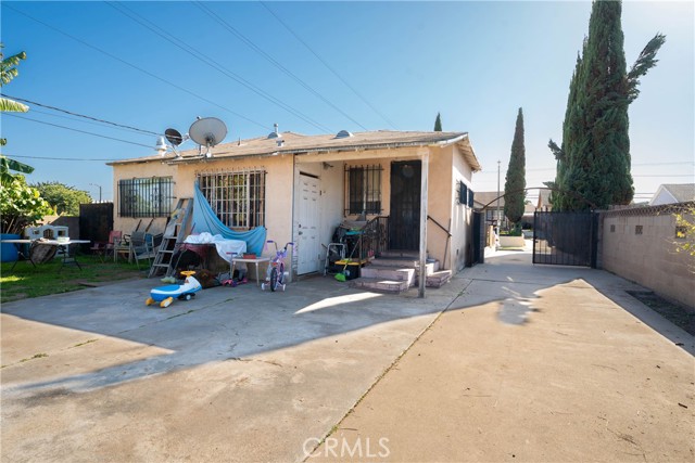 Detail Gallery Image 18 of 21 For 645 E 113th, Los Angeles,  CA 90059 - 3 Beds | 1 Baths