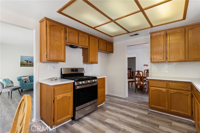 Detail Gallery Image 19 of 38 For 30112 Elizabeth Ct, Agoura Hills,  CA 91301 - 3 Beds | 2/1 Baths