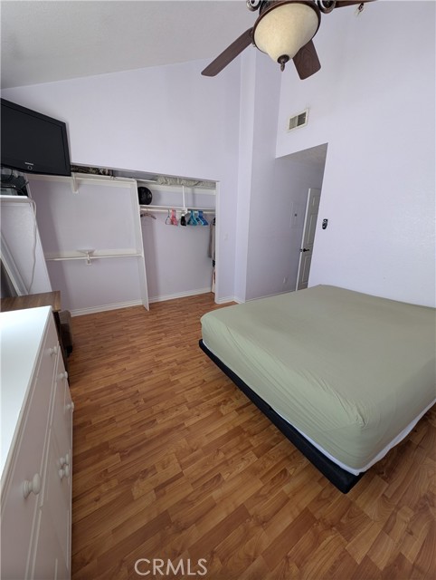 16857 San Fernando Mission Boulevard, Granada Hills CA: https://media.crmls.org/medias/22e66147-3c6f-40bc-b3e2-990ed71d1fd0.jpg