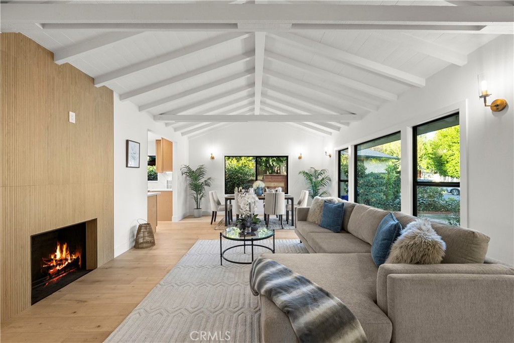 MLS #SR25268958 image #2