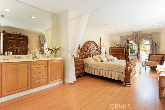 Detail Gallery Image 15 of 29 For 11020 Scoville Ave, Sunland,  CA 91040 - 3 Beds | 2 Baths