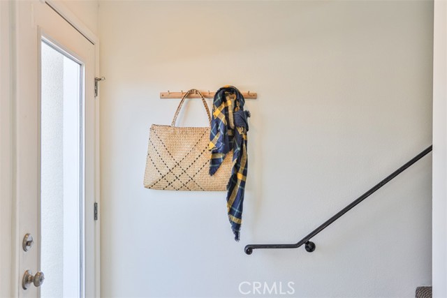 11809 Hamlin Street, 1 photo 8