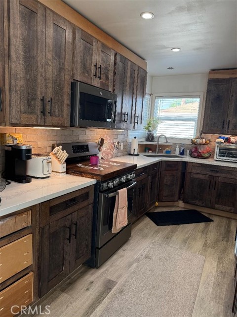 Detail Gallery Image 10 of 32 For 10258 Jersey, Santa Fe Springs,  CA 90670 - 3 Beds | 2 Baths