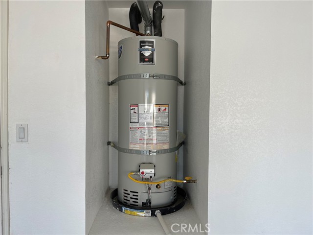 37000 Sabal Avenue, Palmdale CA: https://media.crmls.org/medias/22e91e97-d1c7-47b8-bf17-d89f6a74e925.jpg