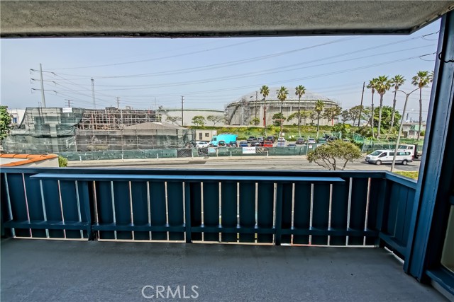 Detail Gallery Image 6 of 19 For 440 Rosecrans Ave #B,  Manhattan Beach,  CA 90266 - 2 Beds | 1 Baths