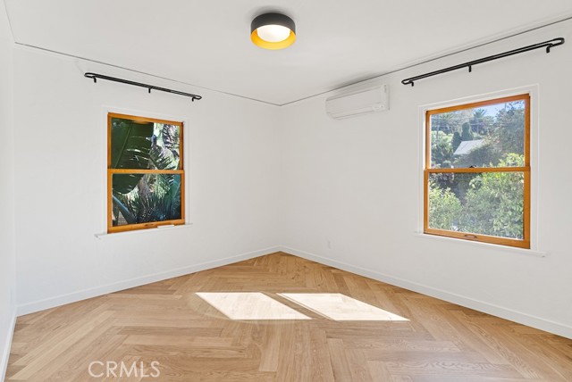 Detail Gallery Image 23 of 37 For 2130 Apex, Los Angeles,  CA 90039 - 3 Beds | 1 Baths