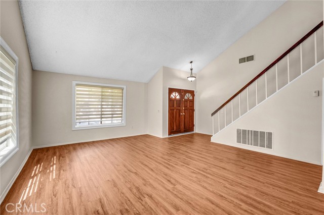 11454 Doral Avenue, Porter Ranch CA: https://media.crmls.org/medias/22e95b25-0c42-465a-8c75-0dfeab635252.jpg