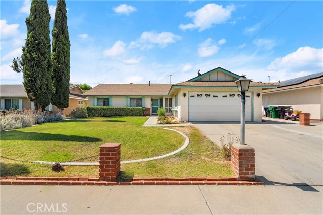 Detail Gallery Image 1 of 1 For 12771 Cobblestone Cir, Riverside,  CA 92503 - 4 Beds | 2 Baths