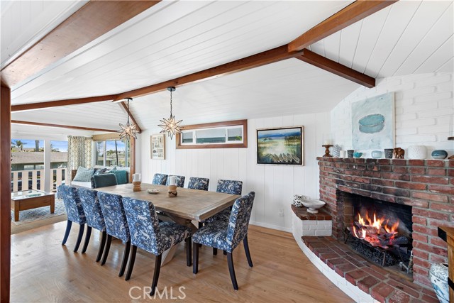 Detail Gallery Image 6 of 39 For 1016 Catalina, Laguna Beach,  CA 92651 - 3 Beds | 2 Baths