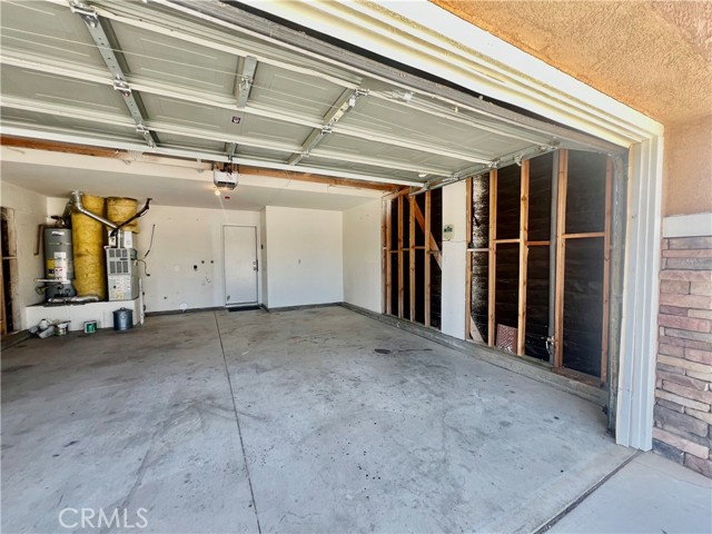 13633 Bentwood Street, Hesperia CA: https://media.crmls.org/medias/22ebe2d5-6bca-4170-b3c9-f0aa82d5f900.jpg