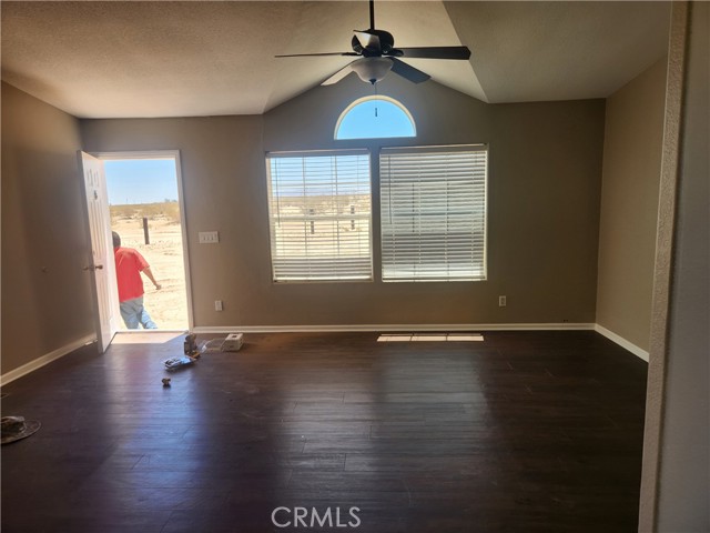 Detail Gallery Image 3 of 5 For 60824 Stagemans Rd, Landers,  CA 92285 - 3 Beds | 2 Baths