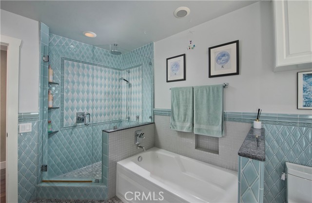 Detail Gallery Image 24 of 54 For 16426 Knollwood Dr, Granada Hills,  CA 91344 - 5 Beds | 4 Baths