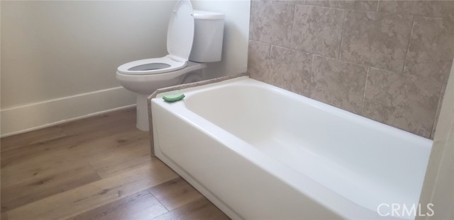 6201 Santa Fe Avenue, Huntington Park CA: https://media.crmls.org/medias/22ec4a10-049f-4677-9b59-f285f49ec0b5.jpg