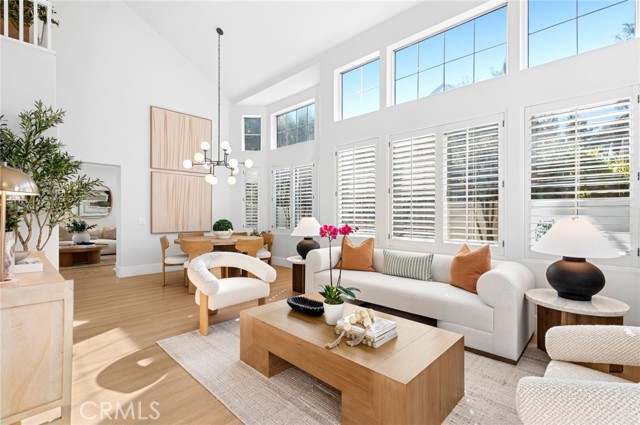 Front Image Thumbnail for CROC25249252