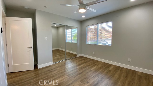 Detail Gallery Image 4 of 21 For 245 Robinson St #2,  Los Angeles,  CA 90026 - 3 Beds | 3 Baths