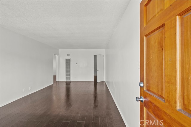 Detail Gallery Image 14 of 40 For 4015 Palmwood Dr, Los Angeles,  CA 90008 - – Beds | – Baths