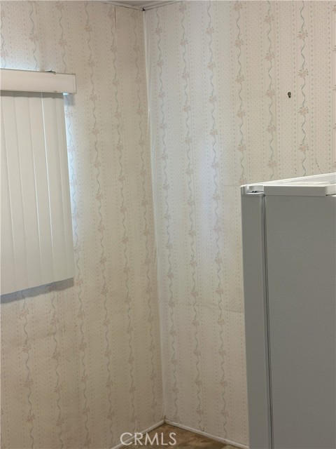 Detail Gallery Image 9 of 21 For 21711 Vera St #8,  Carson,  CA 90745 - 3 Beds | 2 Baths