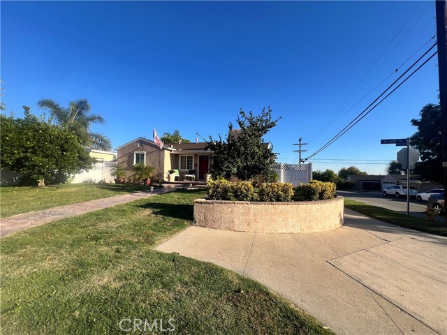 Detail Gallery Image 2 of 2 For 14388 Beaver St, Sylmar,  CA 91342 - 3 Beds | 2 Baths