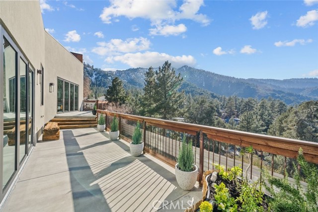 Detail Gallery Image 20 of 66 For 5482 Easter Dr, Wrightwood,  CA 92397 - 4 Beds | 2/1 Baths