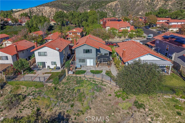 Detail Gallery Image 39 of 48 For 28076 Wildwind Dr, Canyon Country,  CA 91351 - 4 Beds | 3 Baths