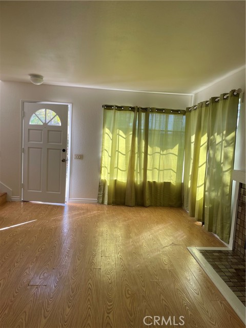 Detail Gallery Image 4 of 26 For 46 Exeter, Irvine,  CA 92612 - 2 Beds | 1/2 Baths